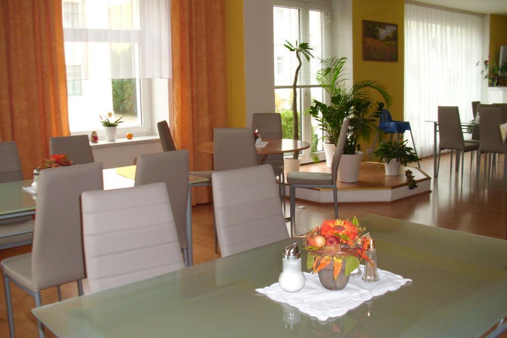 Pension Am Renner Dresde Exterior foto