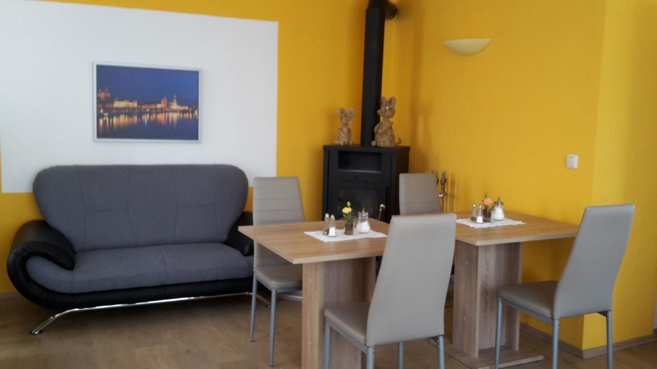 Pension Am Renner Dresde Exterior foto